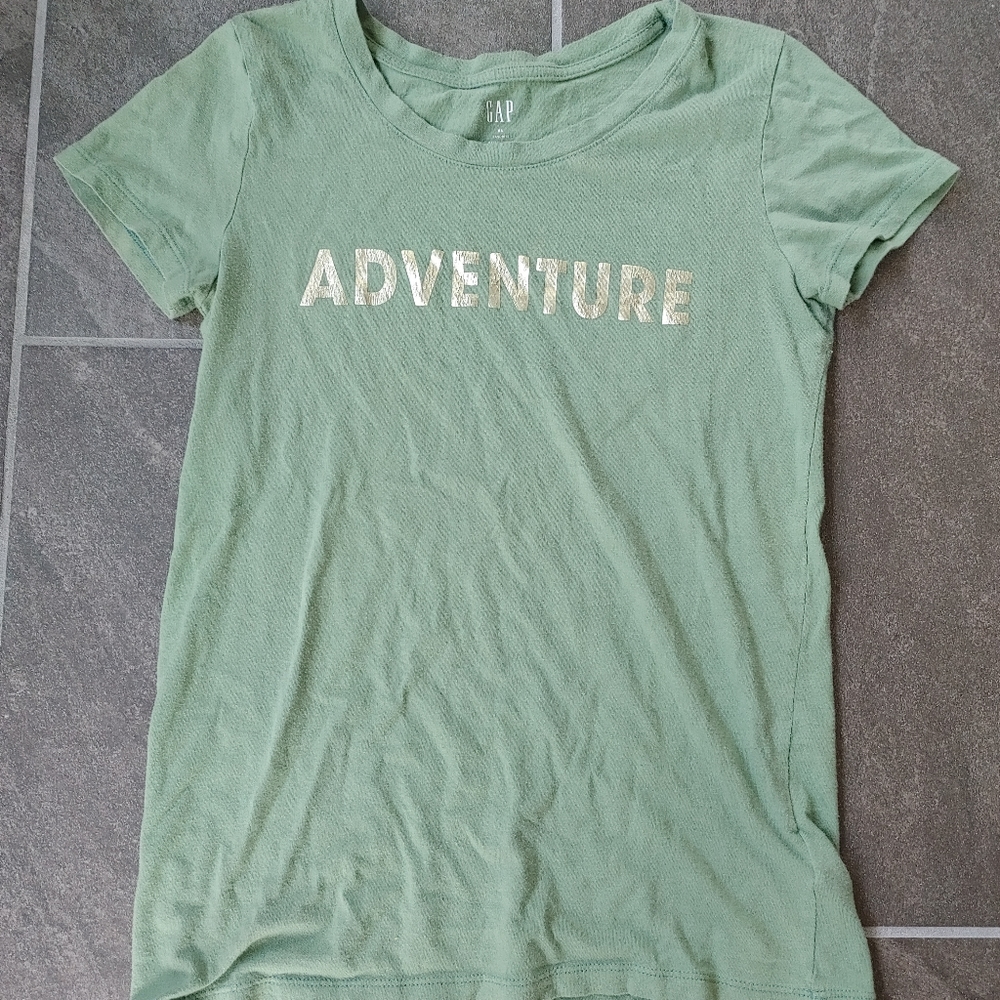 GAP T-shirt